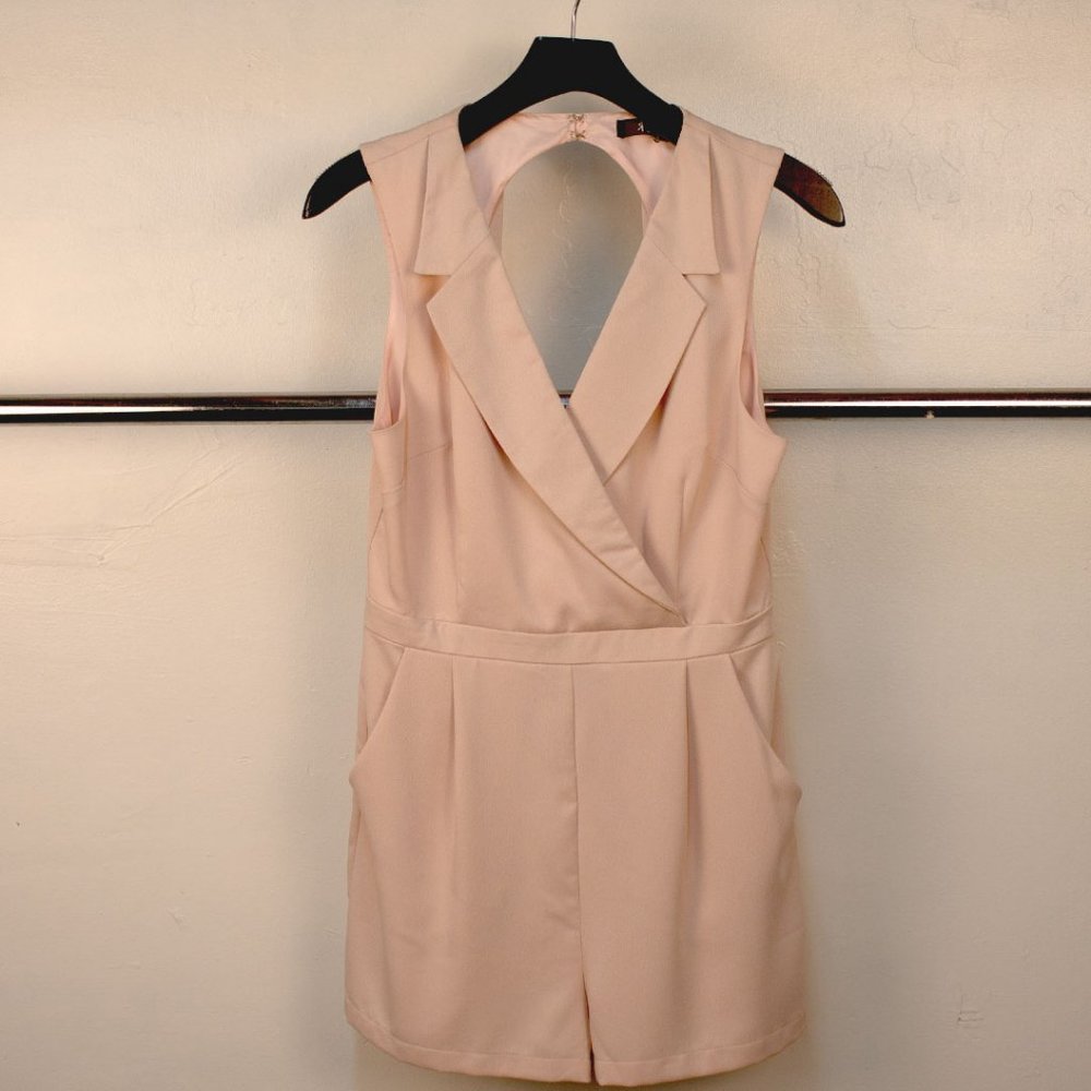 Sleeveless Romper with Blazer Collar